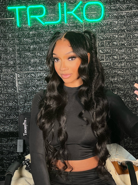 28' HD Lace Black Bodywave Wig