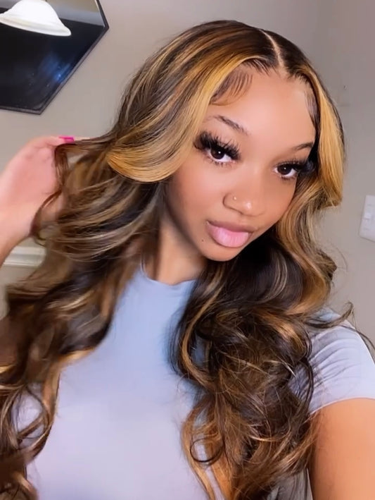 24' Honey Blonde Bodywave Wig